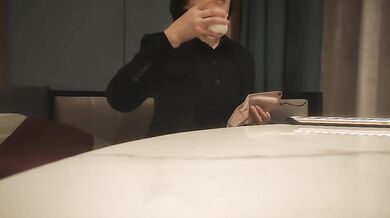 【良家故事】泡良最佳教程，出轨后对老公愧疚，但架不住诱惑，又来酒店操逼，结束了勾搭保洁 (3)